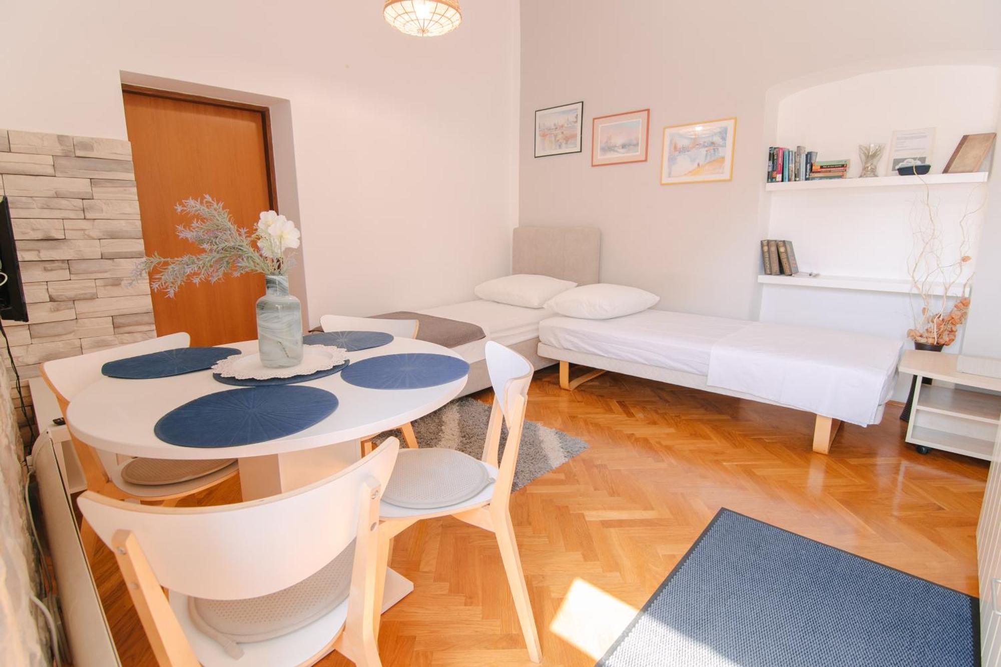 Apartments Sab Ogulin Luaran gambar